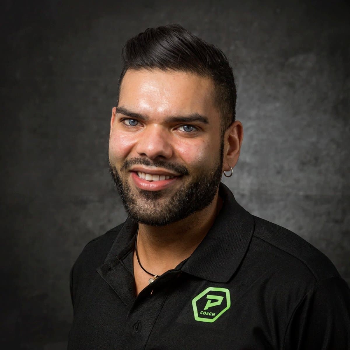 Portret van personal trainer Rajiv Rambhadjan